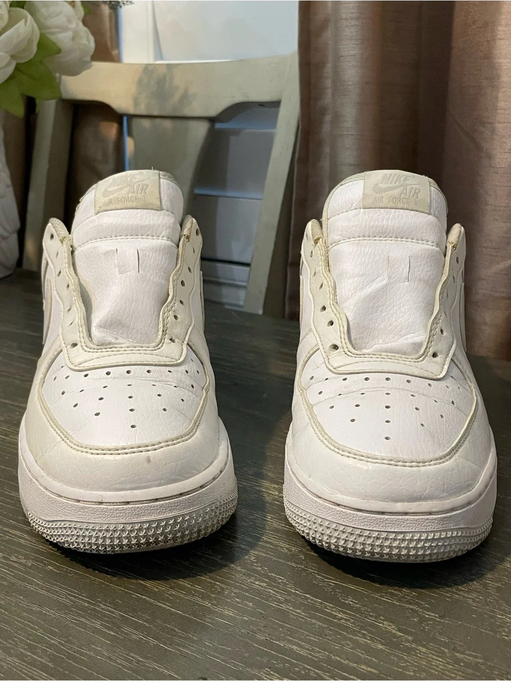 Nike Mens air force 1 White Low-Top Sneakers. size 8.5